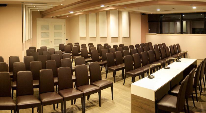 Hotel Partner & Spa Vlorë Екстериор снимка